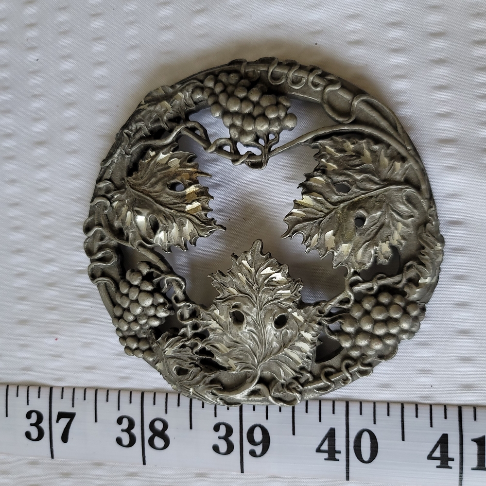 Rawcliffe Pewder Grapevine Decorative Bowl Lid Only 1991